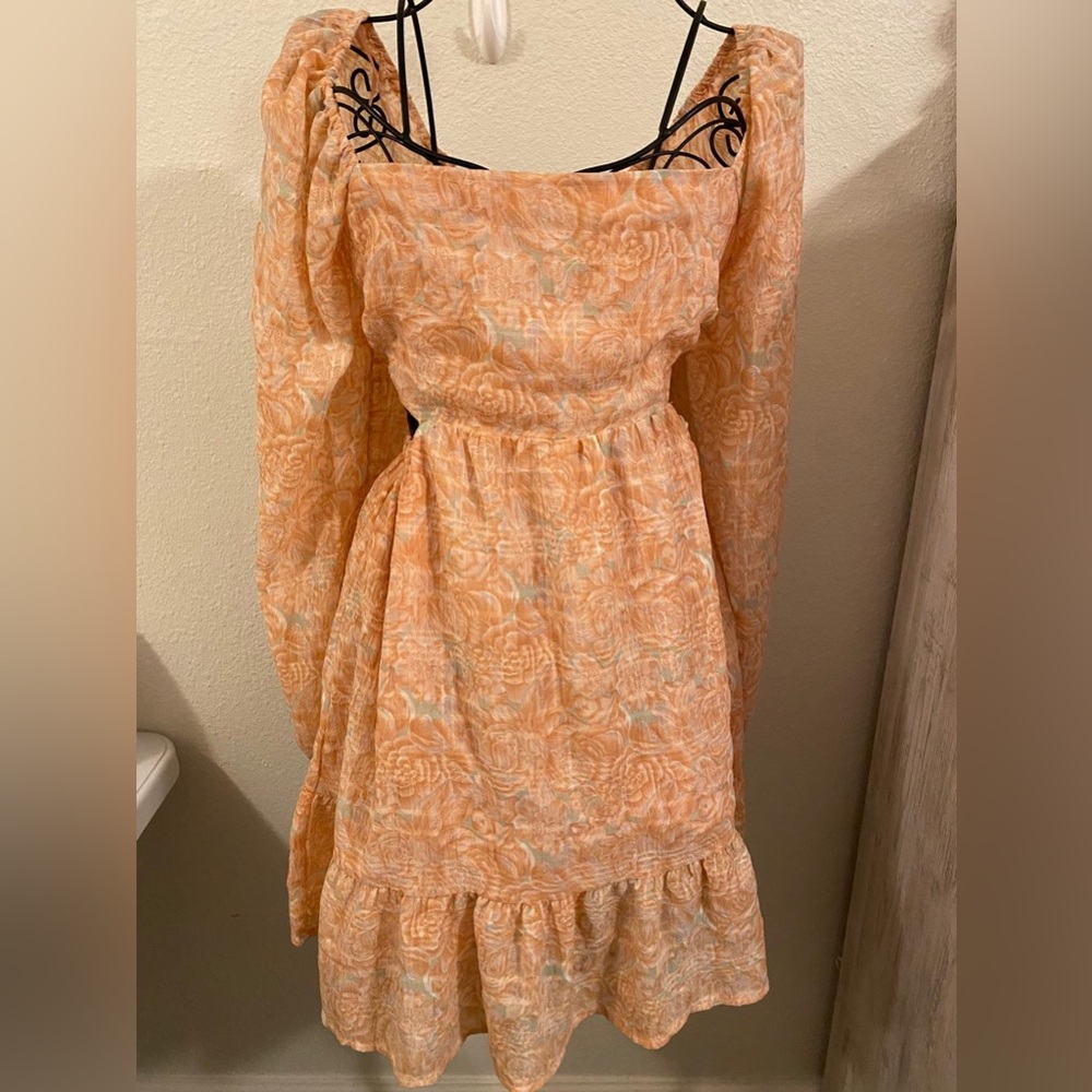 LUSH Blush Floral Dress. Size M